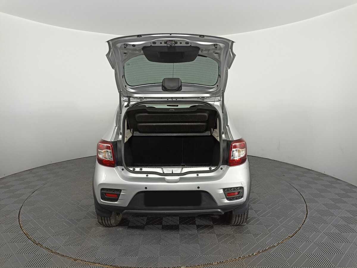 Renault Sandero с пробегом — 2019 год. Фото: #9