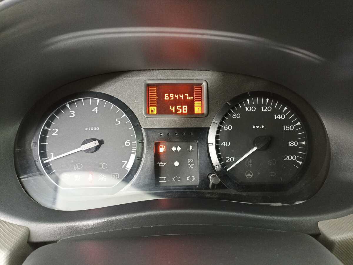 Lada (ВАЗ) Largus с пробегом — 2018 год. Фото: #12