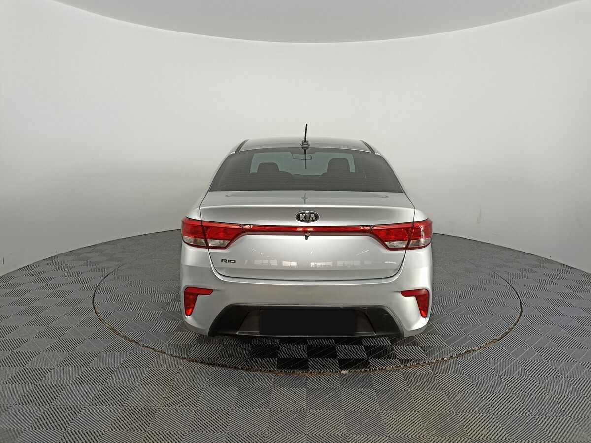 Kia Rio с пробегом — 2017 год. Фото: #5