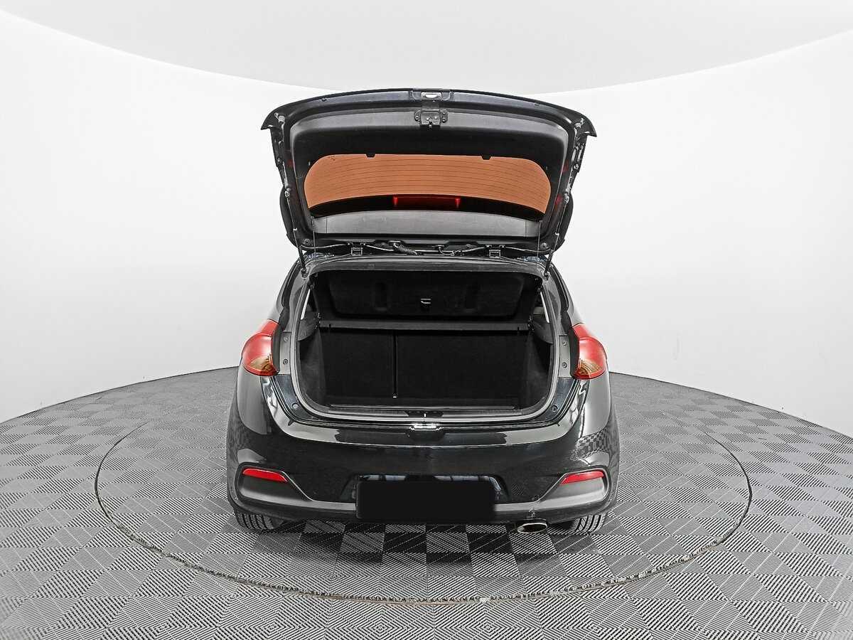 Kia Ceed с пробегом — 2015 год. Фото: #9