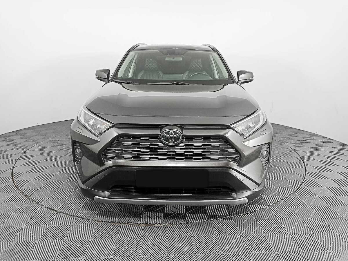 Toyota RAV4 с пробегом — 2019 год. Фото: #1