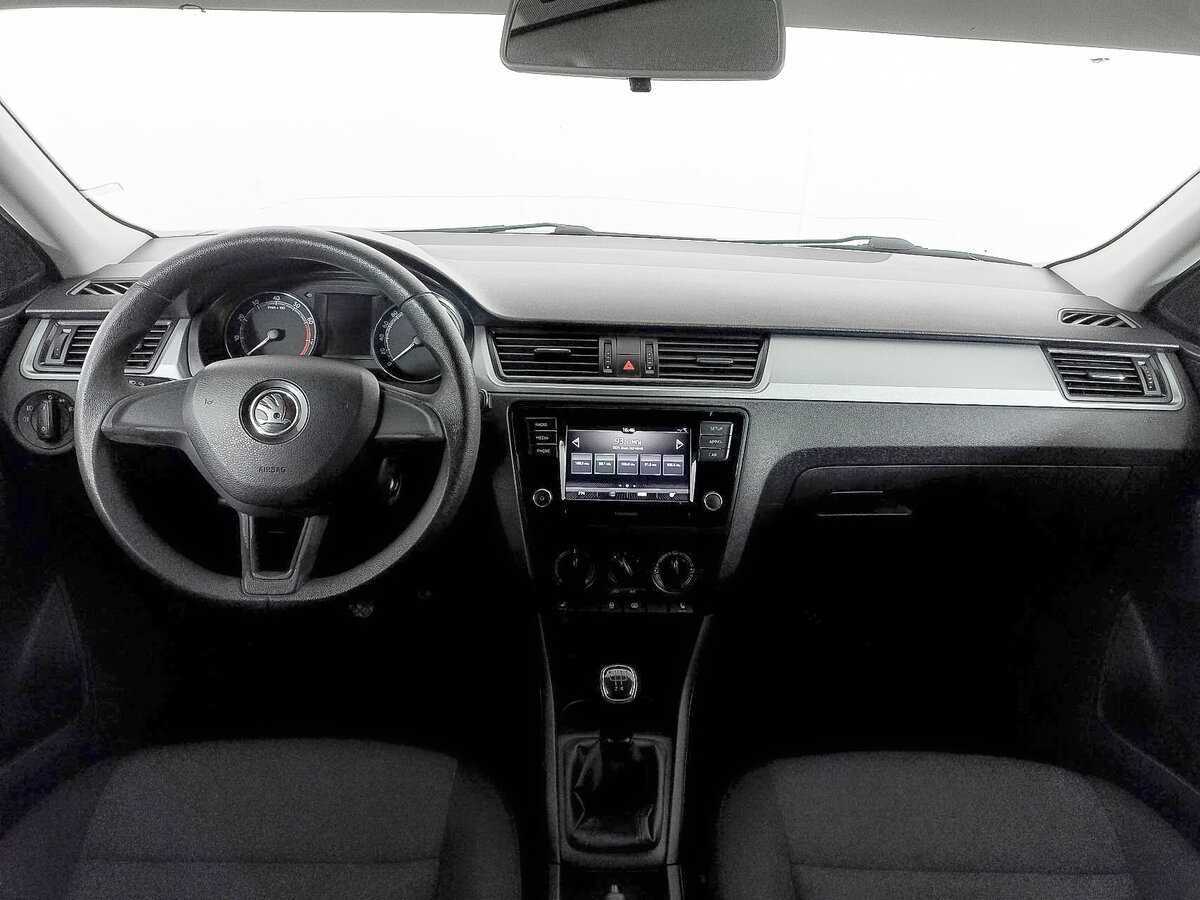 Skoda Rapid с пробегом — 2019 год. Фото: #13