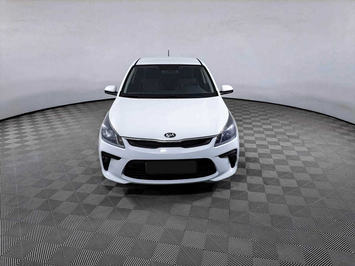 Kia Rio с пробегом — 2018 год. Фото: #1