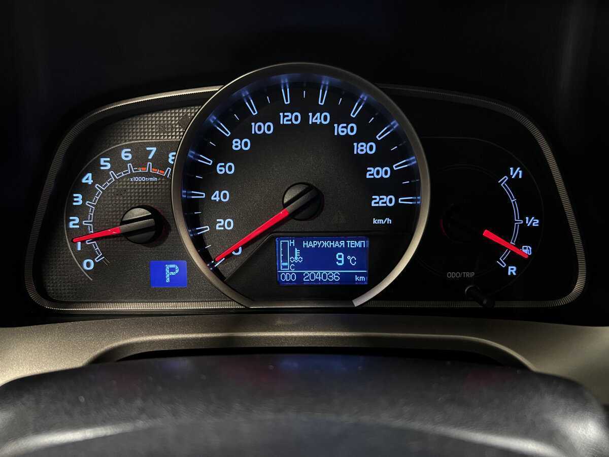 Toyota RAV4 с пробегом — 2014 год. Фото: #12