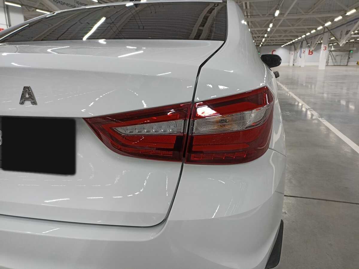 Lada (ВАЗ) Vesta с пробегом — 2024 год. Фото: #8