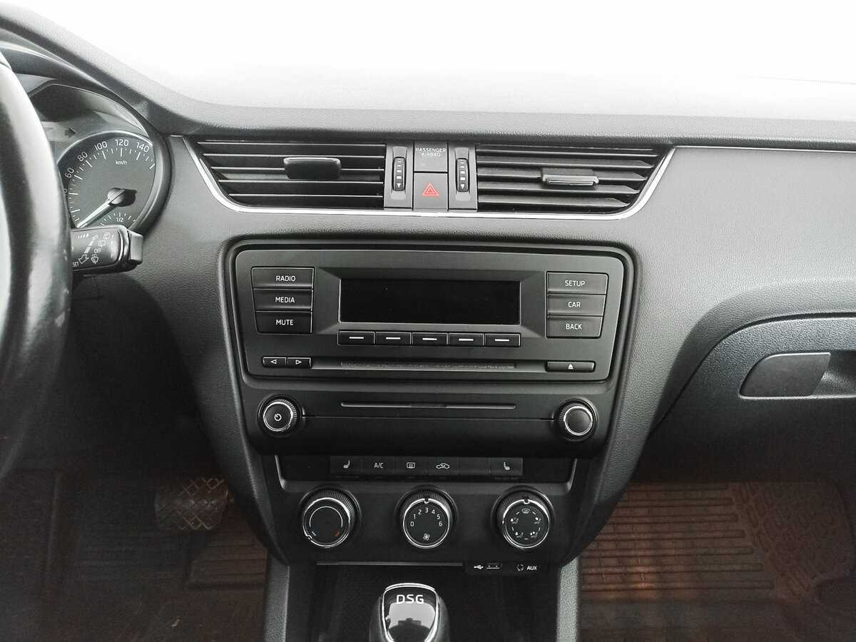 Skoda Octavia с пробегом — 2014 год. Фото: #10