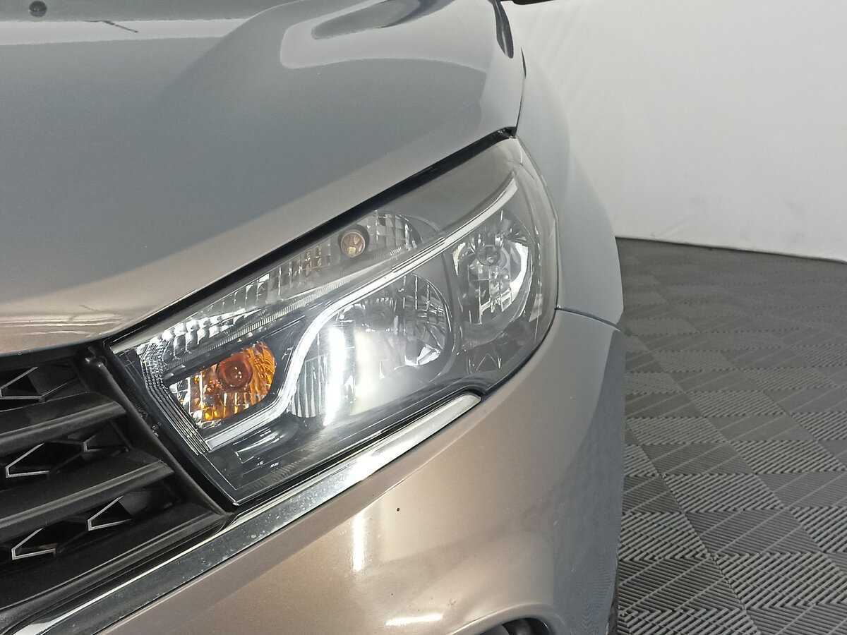 Lada (ВАЗ) Vesta с пробегом — 2017 год. Фото: #15