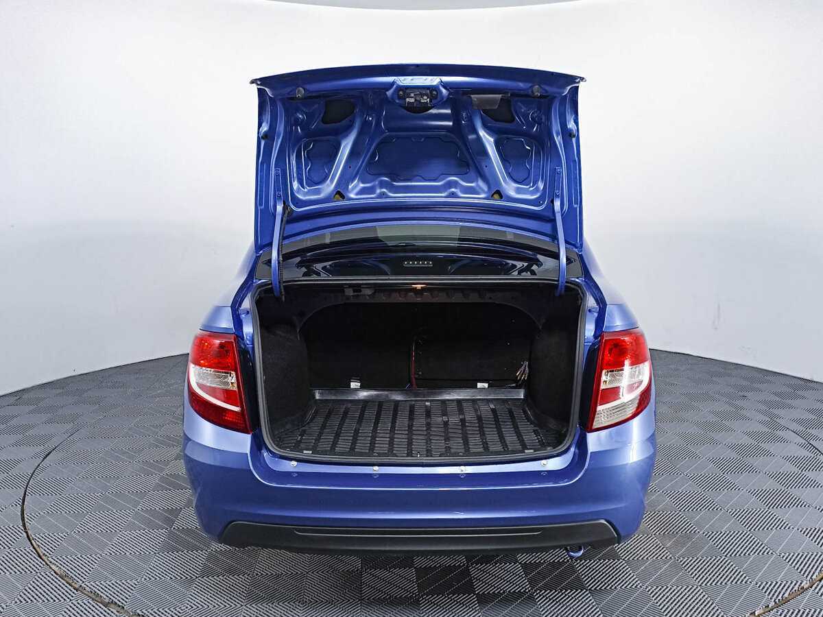 Lada (ВАЗ) Granta с пробегом — 2019 год. Фото: #9