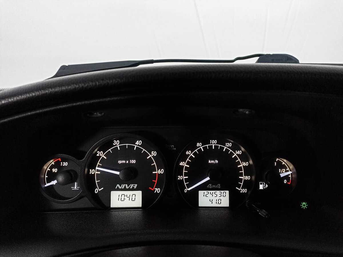 Chevrolet Niva с пробегом — 2017 год. Фото: #10