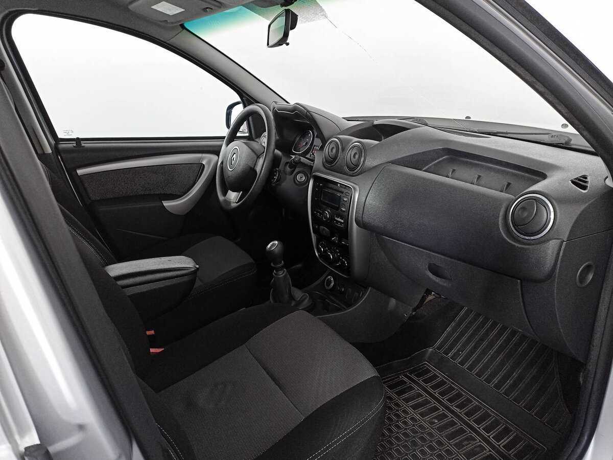 Renault Duster с пробегом — 2013 год. Фото: #8