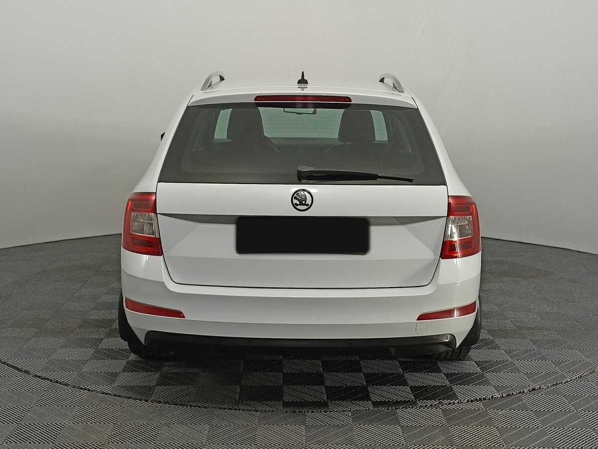 Skoda Octavia с пробегом — 2015 год. Фото: #5