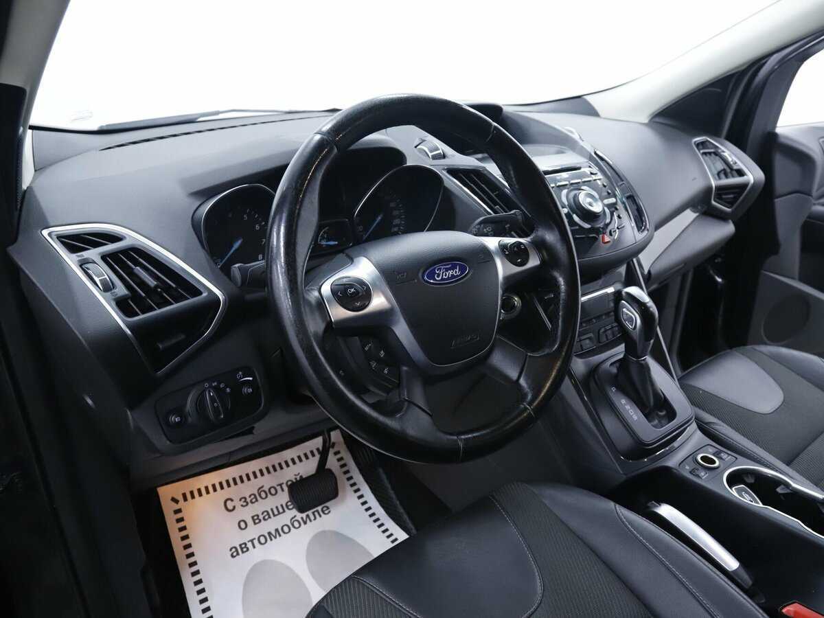 Ford Kuga с пробегом — 2015 год. Фото: #8