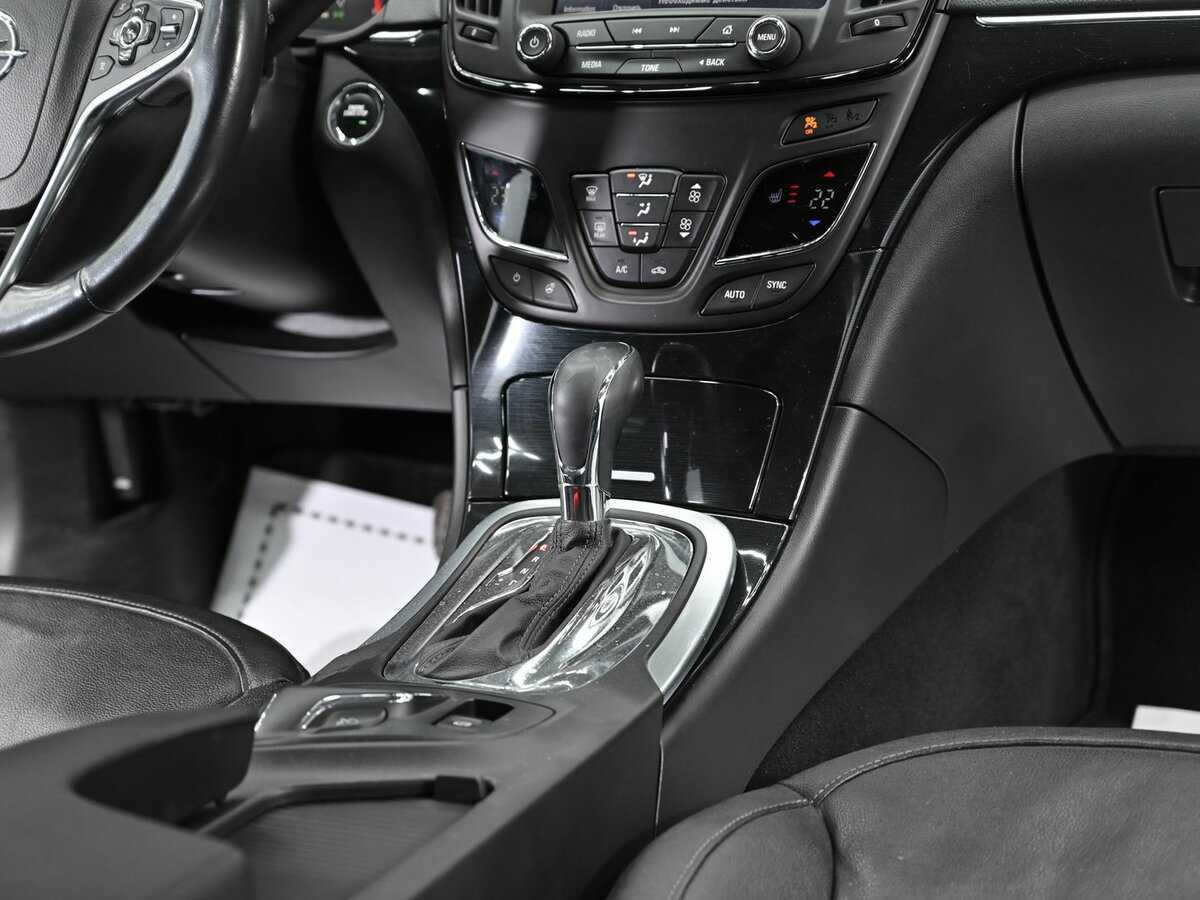 Opel Insignia с пробегом — 2014 год. Фото: #12