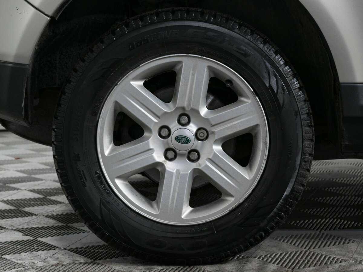 Land Rover Freelander с пробегом — 2013 год. Фото: #16