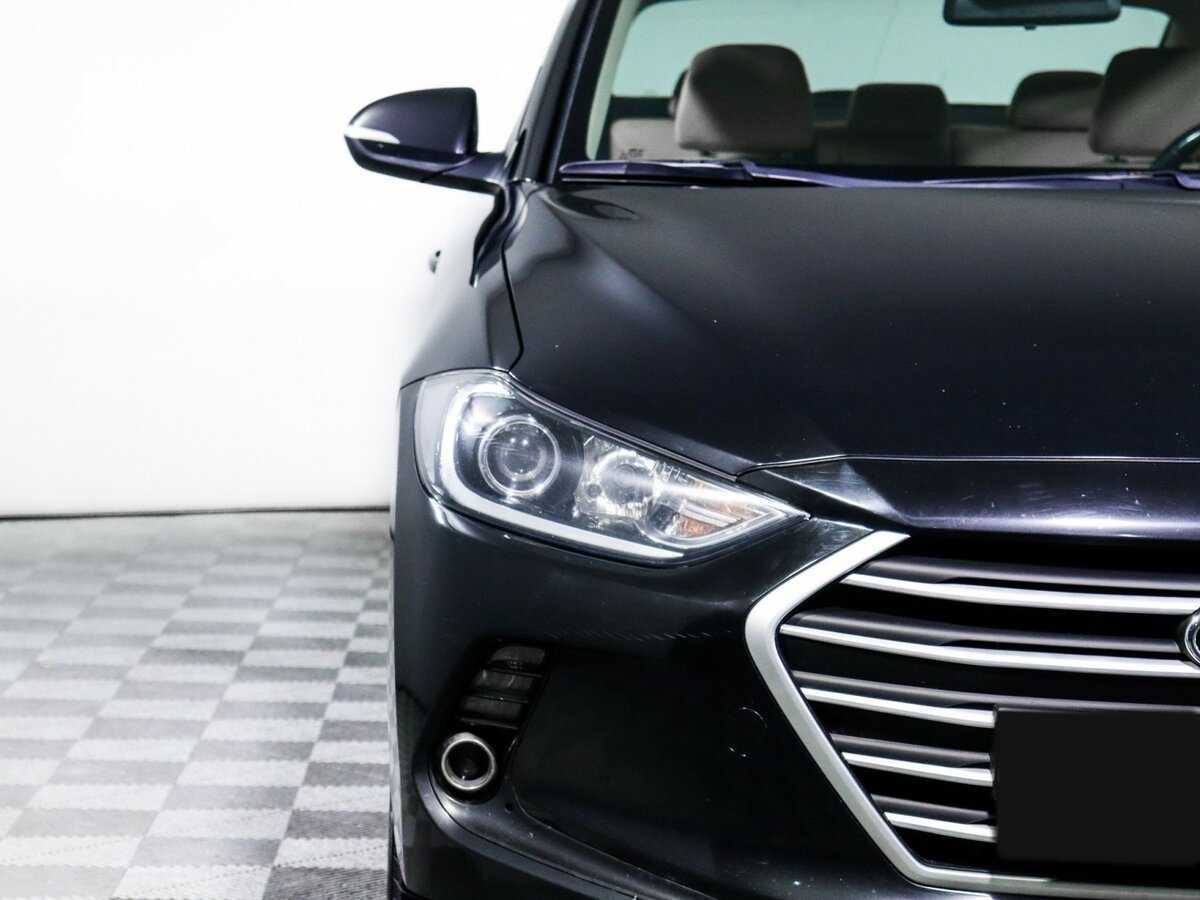 Hyundai Elantra с пробегом — 2018 год. Фото: #13