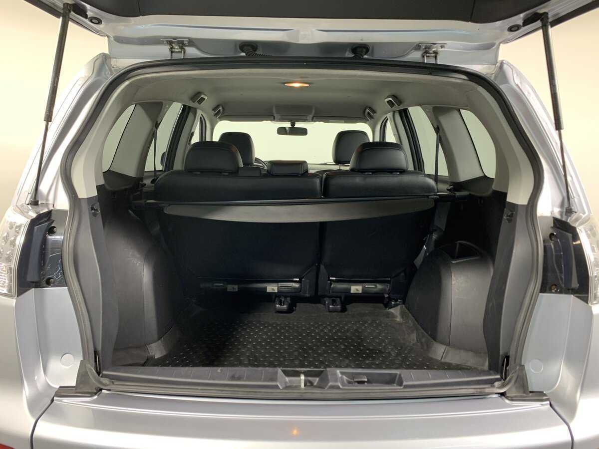 Mitsubishi Outlander с пробегом — 2012 год. Фото: #19