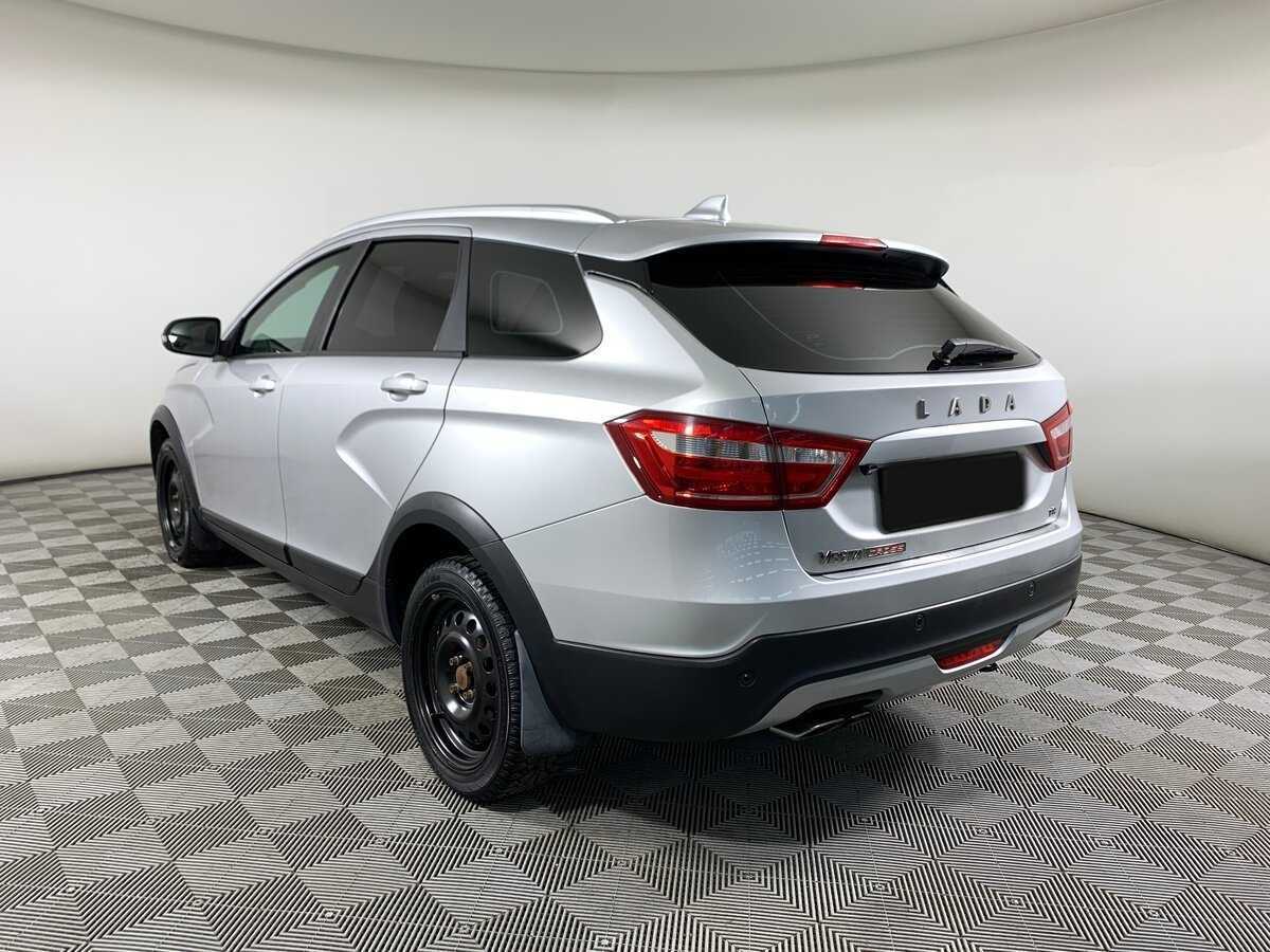 Lada (ВАЗ) Vesta с пробегом — 2017 год. Фото: #6