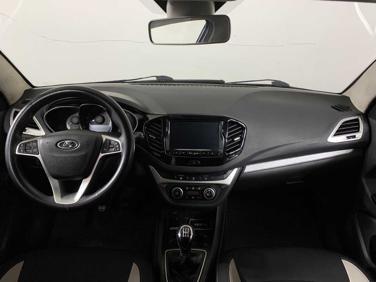 Lada (ВАЗ) Vesta с пробегом — 2017 год. Фото: #12