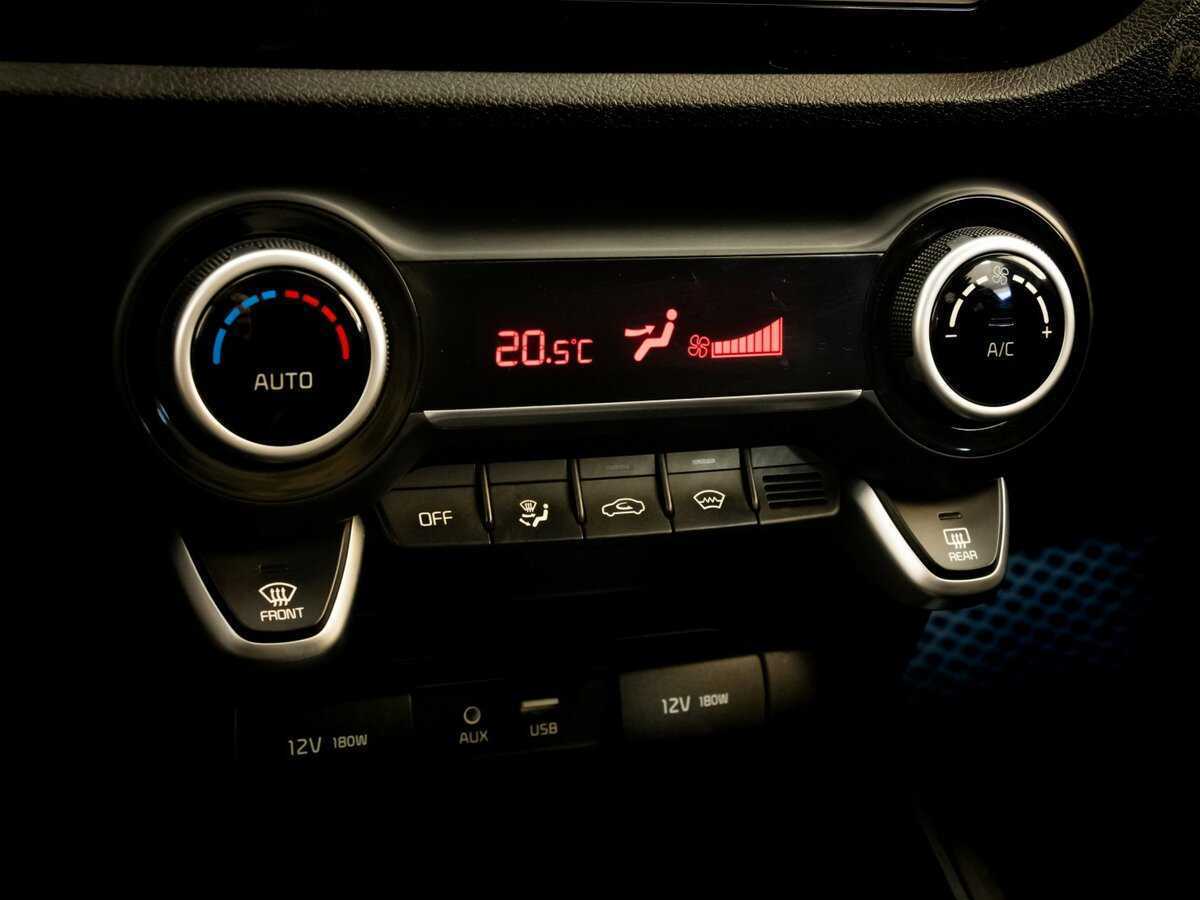 Kia Rio с пробегом — 2018 год. Фото: #10