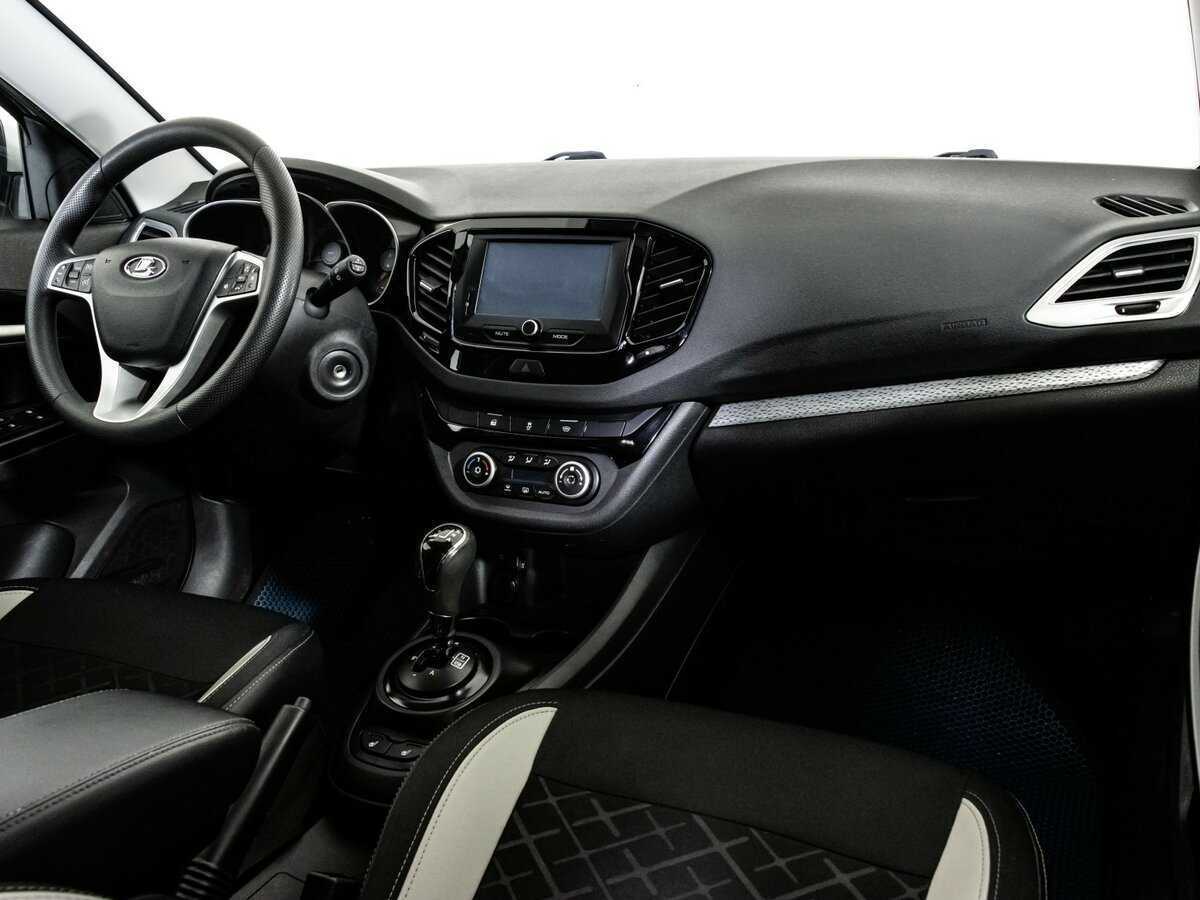 Lada (ВАЗ) Vesta с пробегом — 2019 год. Фото: #8