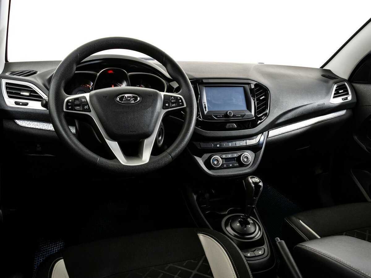 Lada (ВАЗ) Vesta с пробегом — 2019 год. Фото: #10