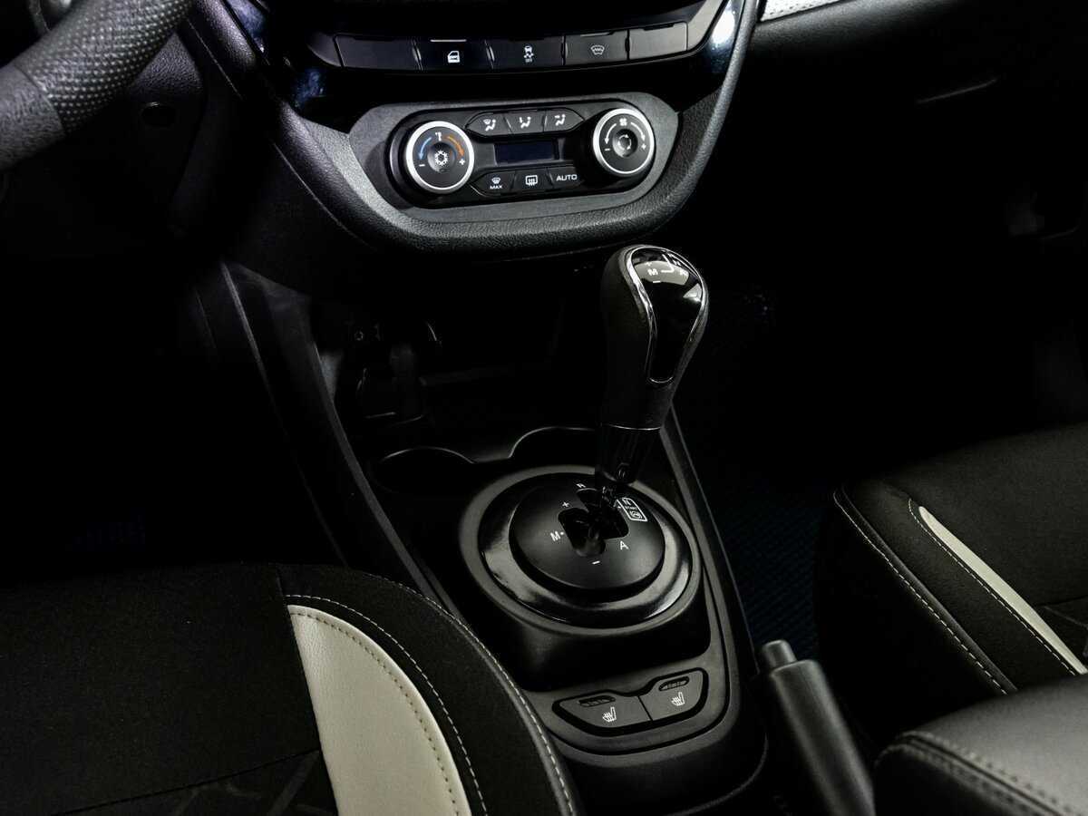 Lada (ВАЗ) Vesta с пробегом — 2019 год. Фото: #12