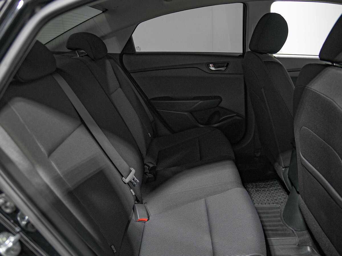 Hyundai Solaris с пробегом — 2021 год. Фото: #12