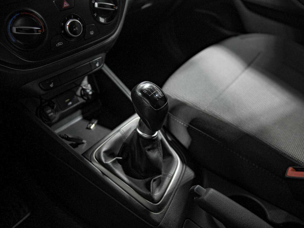 Hyundai Solaris с пробегом — 2020 год. Фото: #9