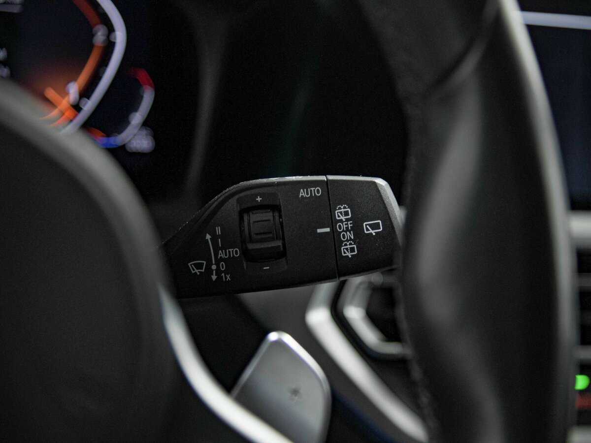 BMW 3 серии с пробегом — 2019 год. Фото: #9