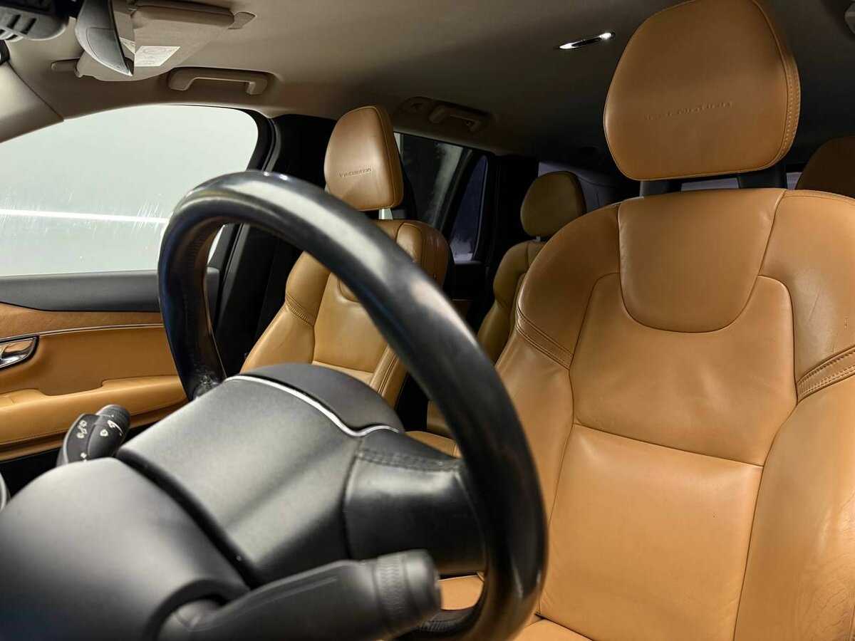 Volvo XC90 с пробегом — 2015 год. Фото: #15