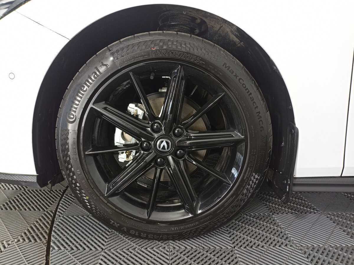 Changan UNI-V с пробегом — 2023 год. Фото: #16