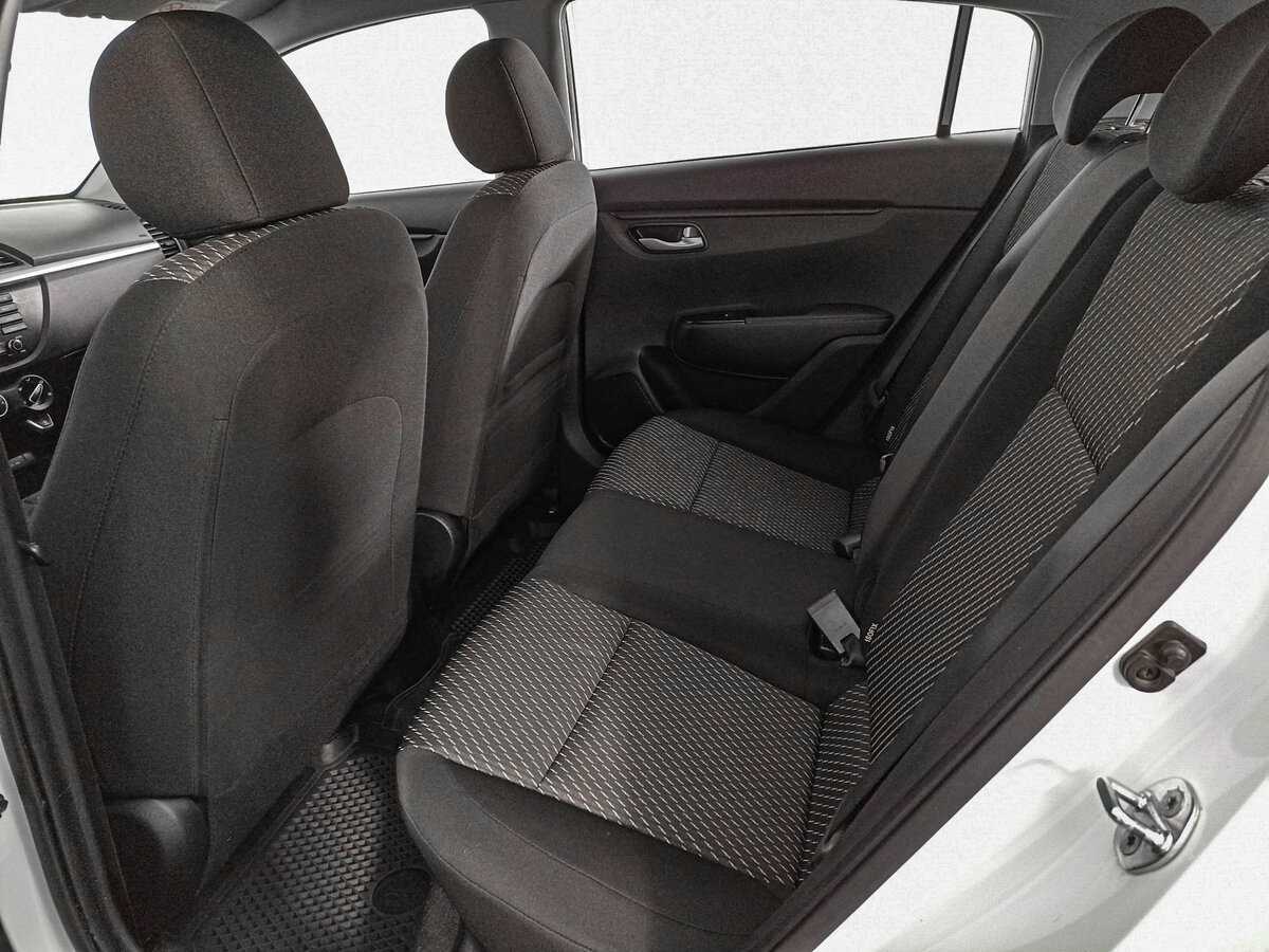 Kia Rio с пробегом — 2018 год. Фото: #9