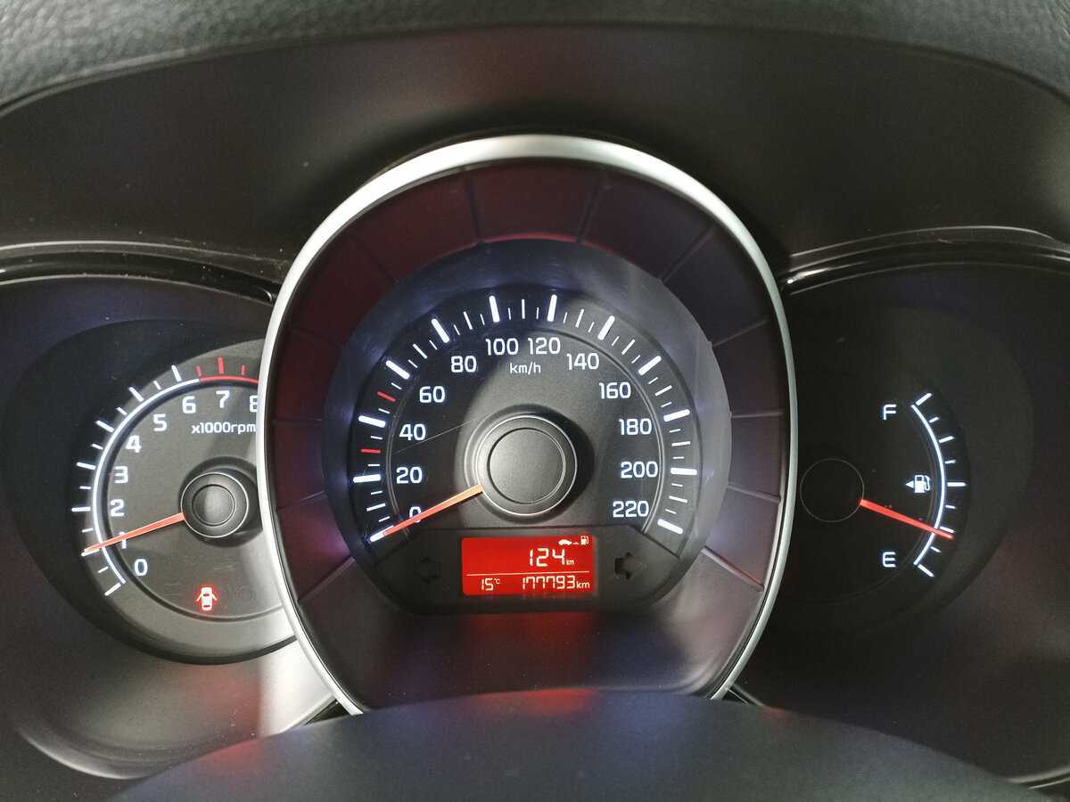 Kia Rio с пробегом — 2016 год. Фото: #12