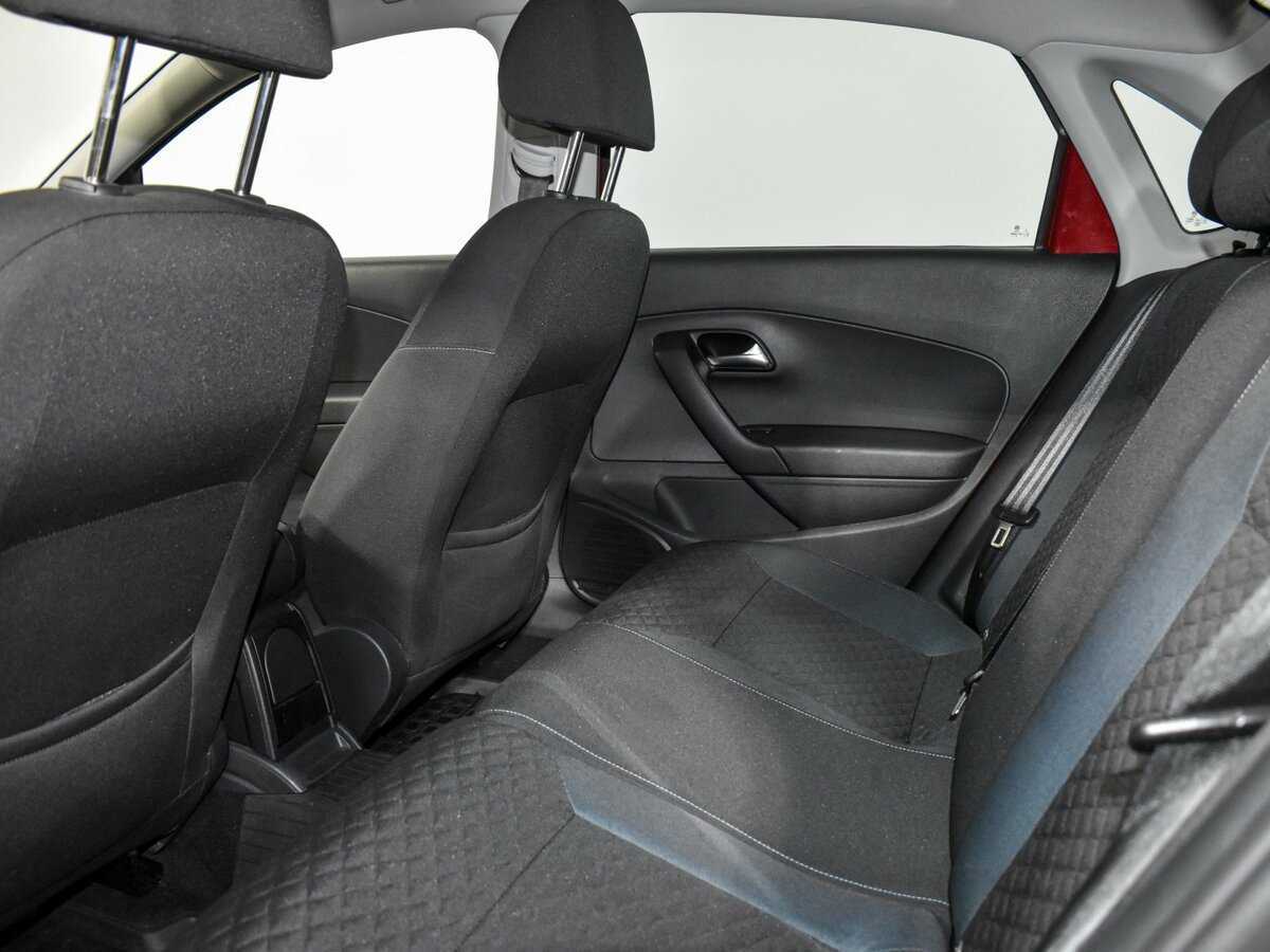 Volkswagen Polo с пробегом — 2019 год. Фото: #9