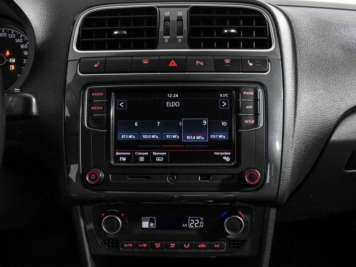 Volkswagen Polo с пробегом — 2019 год. Фото: #14