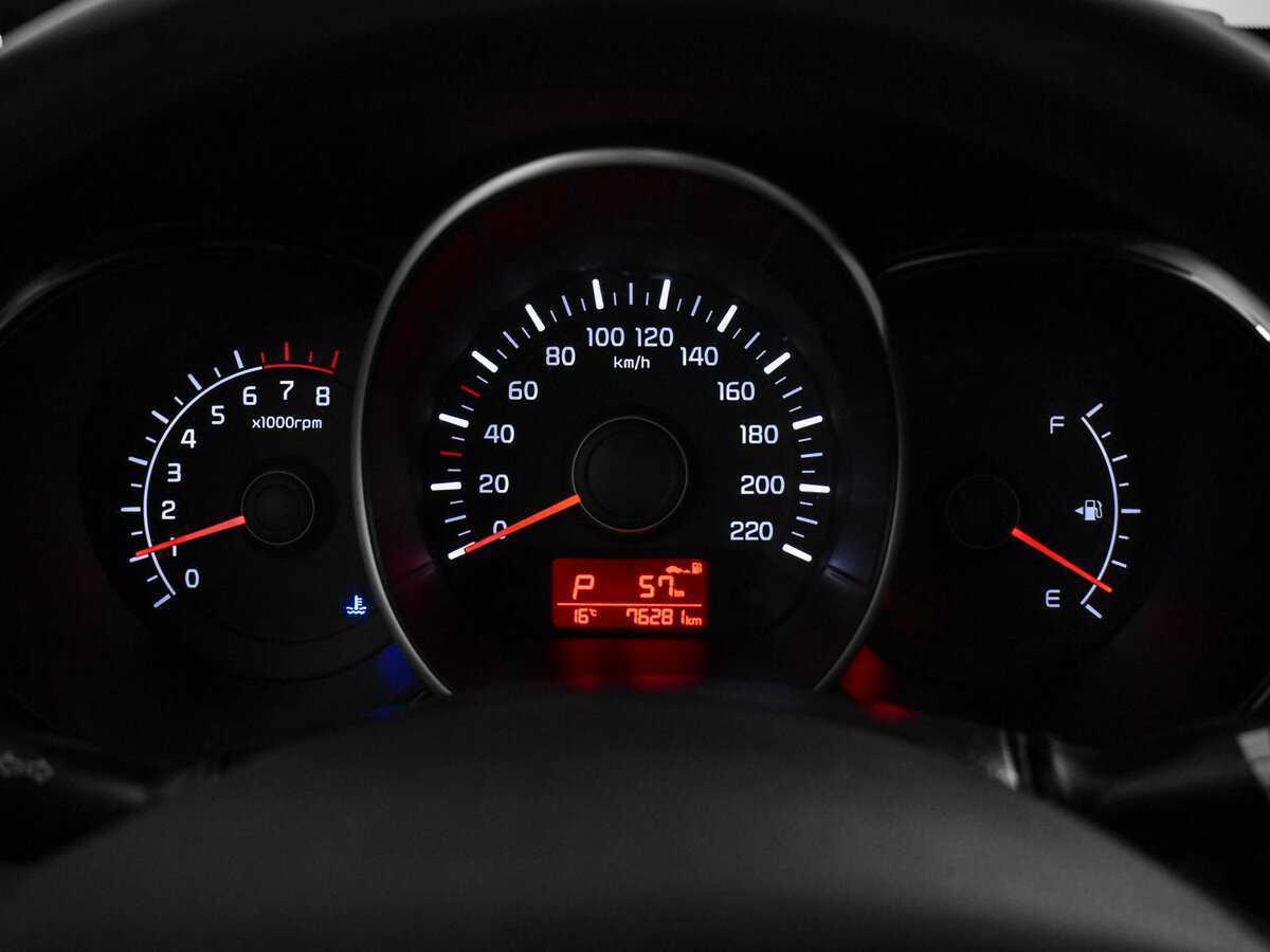 Kia Rio с пробегом — 2016 год. Фото: #12