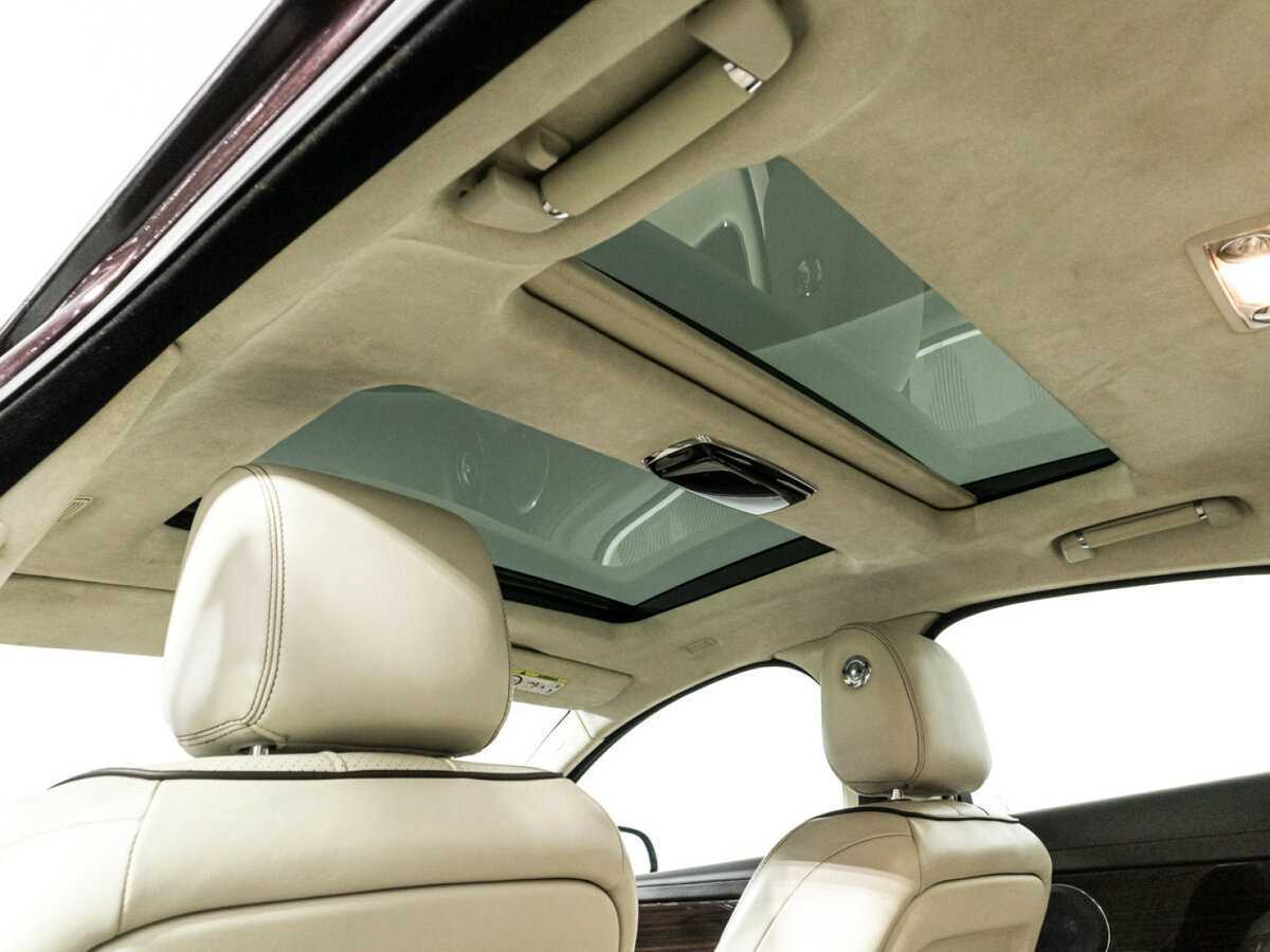 Jaguar XJ с пробегом — 2015 год. Фото: #15