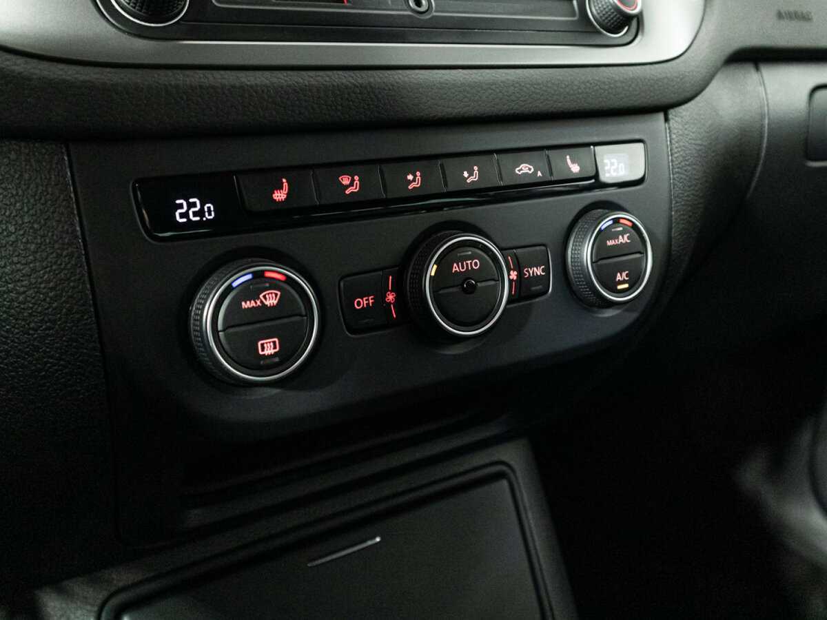 Volkswagen Tiguan с пробегом — 2015 год. Фото: #14