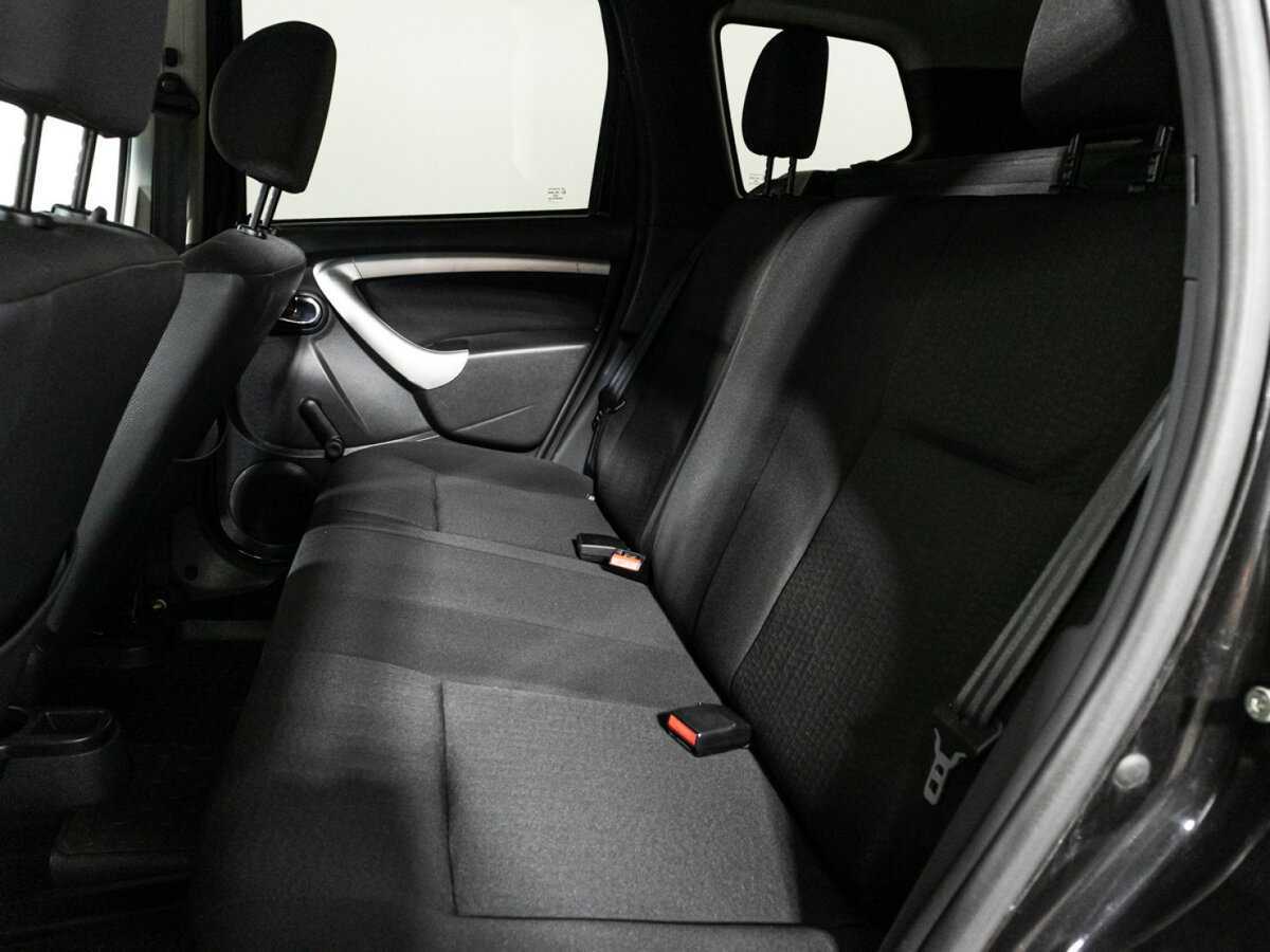 Nissan Terrano с пробегом — 2014 год. Фото: #9