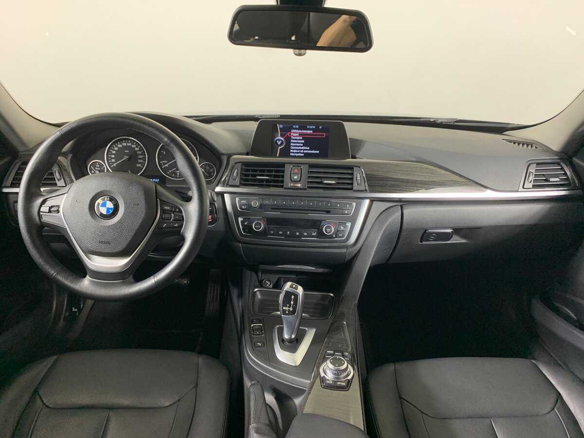 BMW 3 серии с пробегом — 2013 год. Фото: #12