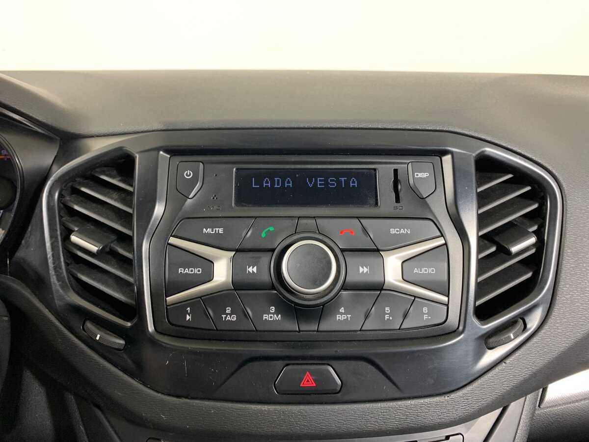 Lada (ВАЗ) Vesta с пробегом — 2018 год. Фото: #15