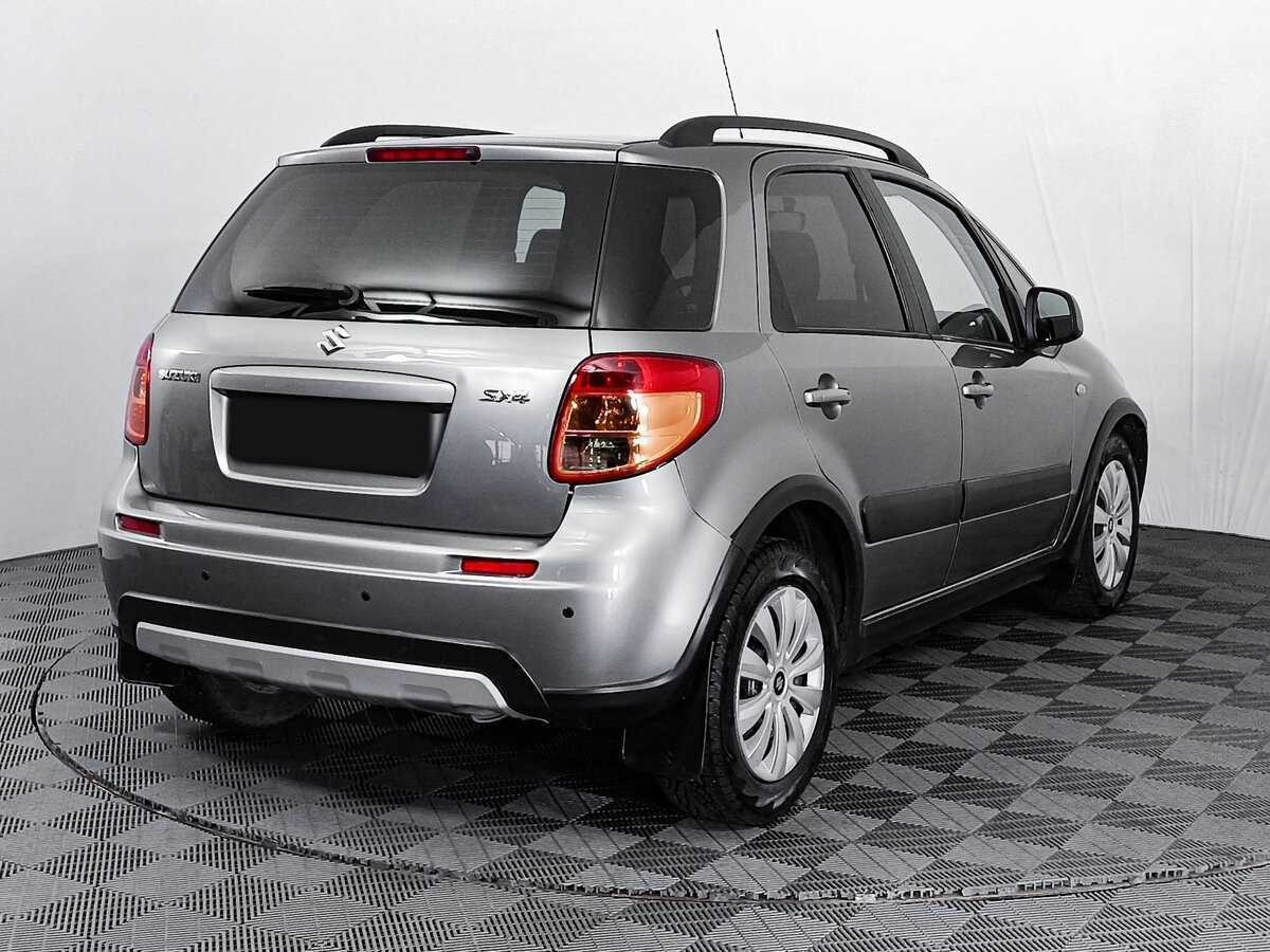 Suzuki SX4 с пробегом — 2012 год. Фото: #4