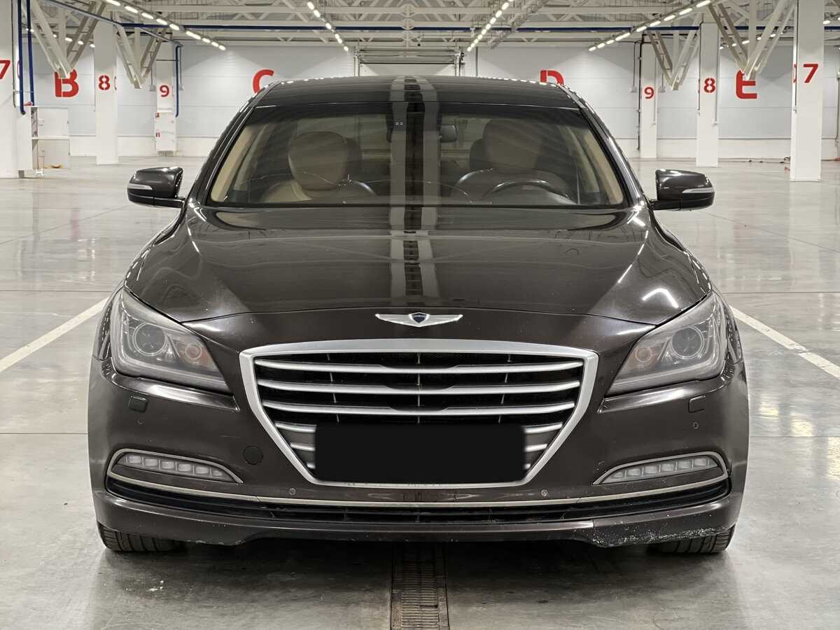 Hyundai Genesis с пробегом — 2014 год. Фото: #1