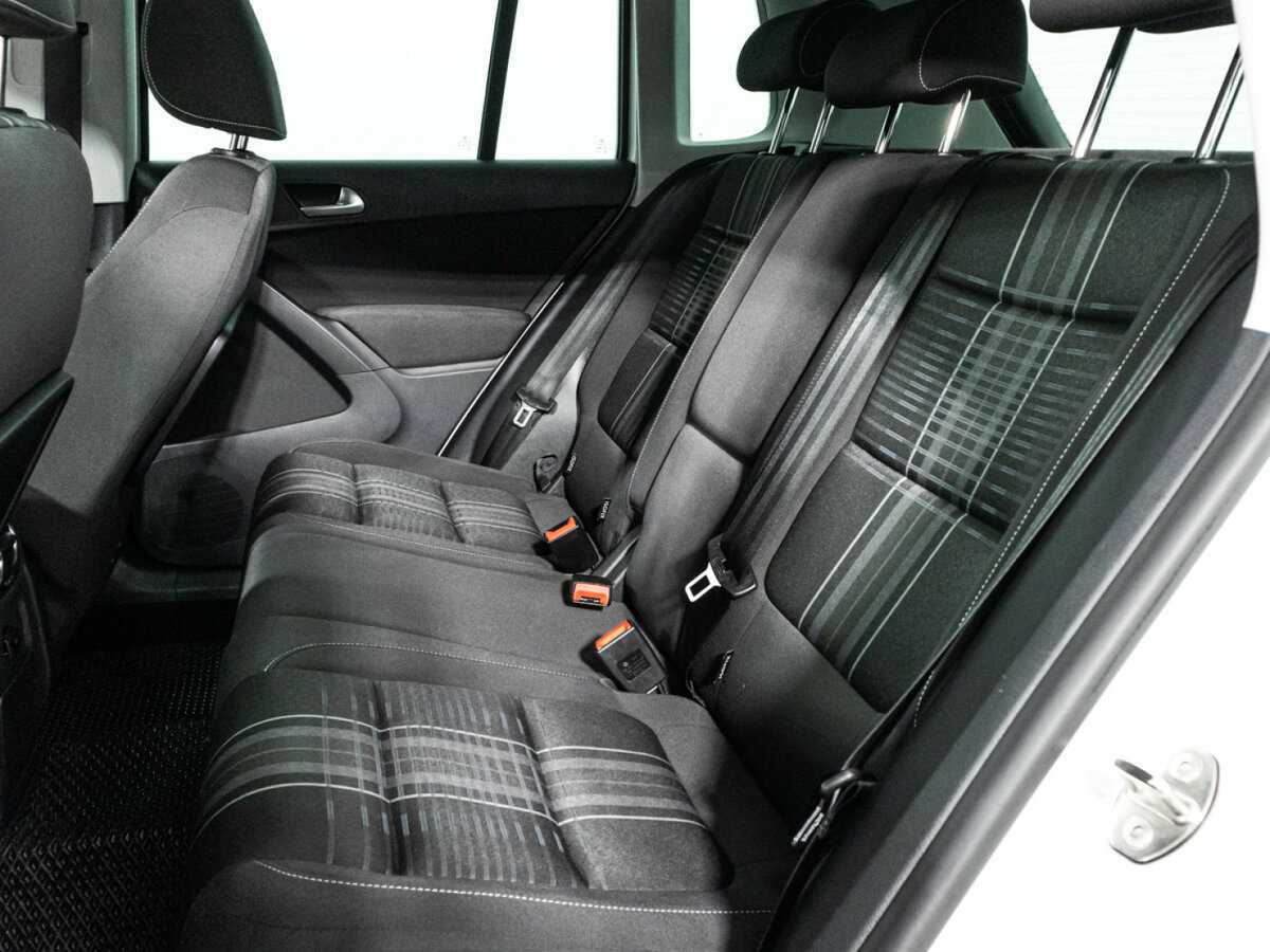 Volkswagen Tiguan с пробегом — 2015 год. Фото: #9