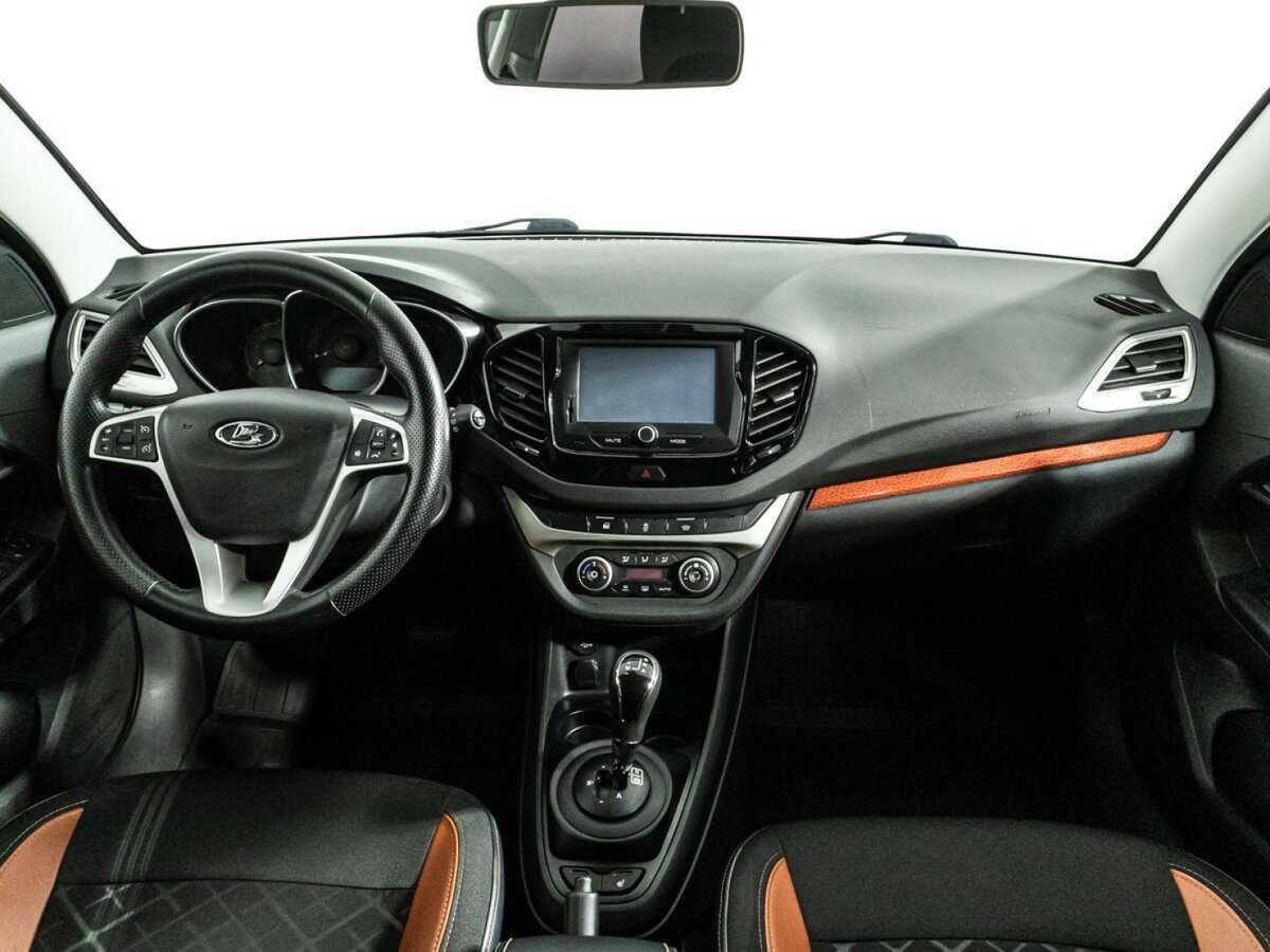 Lada (ВАЗ) Vesta с пробегом — 2018 год. Фото: #12