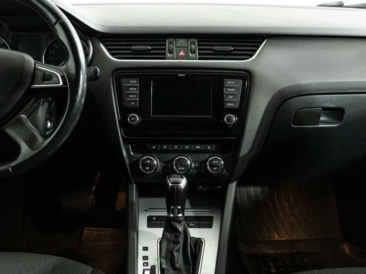 Skoda Octavia с пробегом — 2013 год. Фото: #10