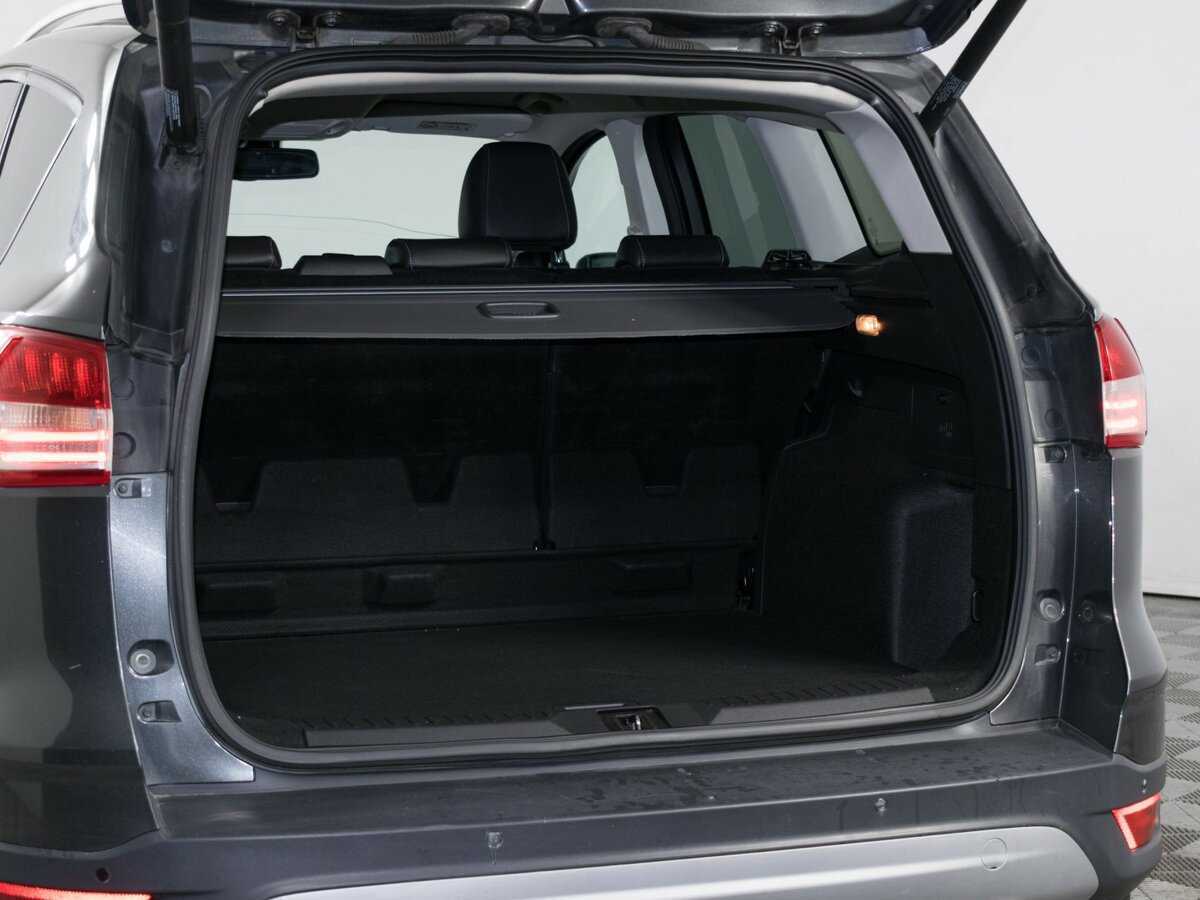 Ford Kuga с пробегом — 2016 год. Фото: #3