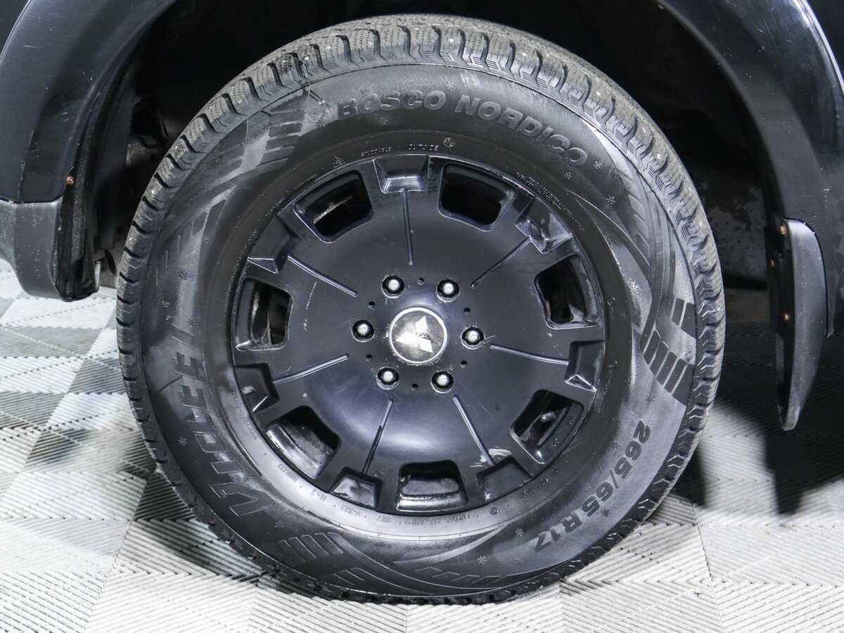 Mitsubishi Pajero Sport с пробегом — 2012 год. Фото: #11