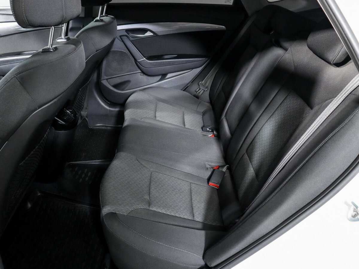 Hyundai i40 с пробегом — 2016 год. Фото: #6