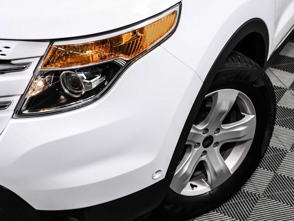 Ford Explorer с пробегом — 2014 год. Фото: #14